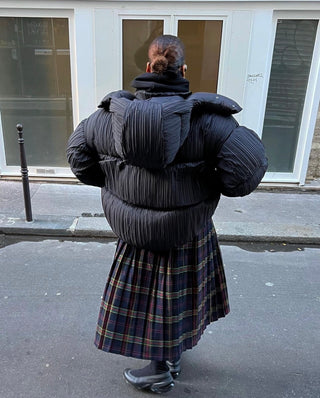 MEDA PLEATED PUFFER - BLACK